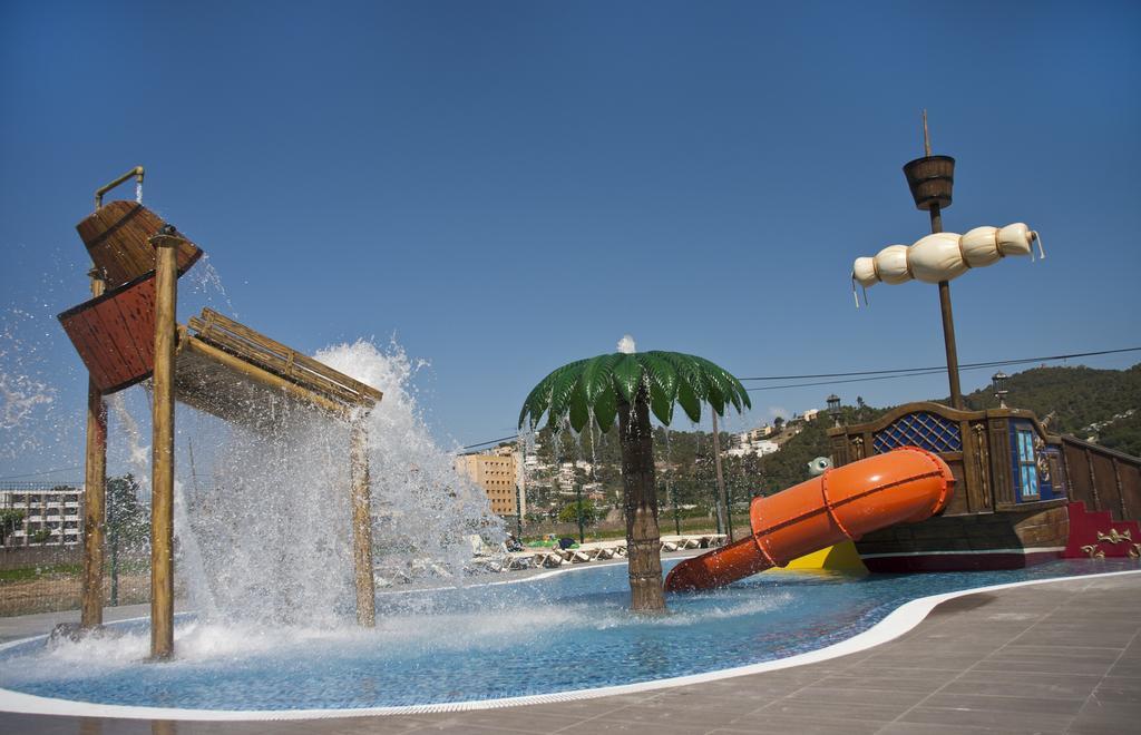 Hotel Europa Splash & Spa Малграт де Мар Екстериор снимка